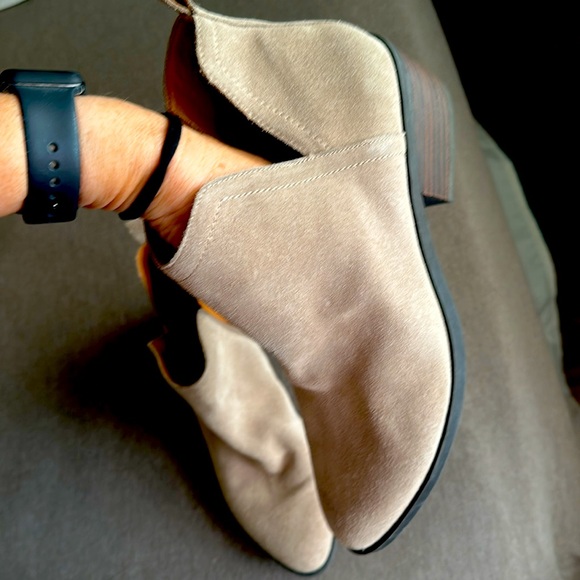 NWT Lucky Brand Suede Booties sz11 - Picture 8 of 8